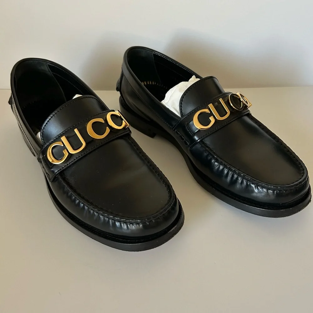 Gucci | Shoes | Gucci Black Leather Gold Signature Letters  display picture 1